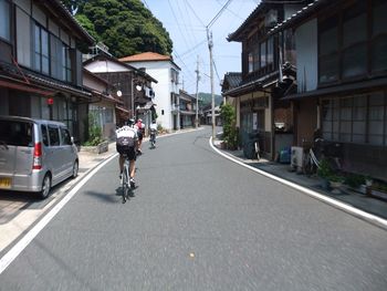 639 639